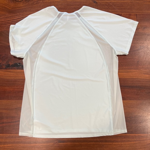 Athleta Tee S - Picture 2 of 3